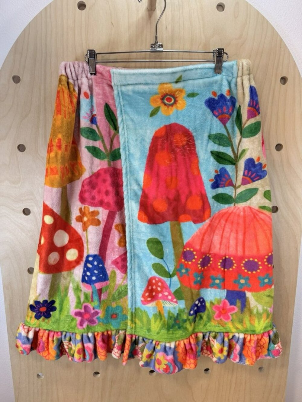 Natural Life Plush Body Bath Towel Wrap L/XL Bright Mushroom Floral Adjustable - Picture 4 of 12